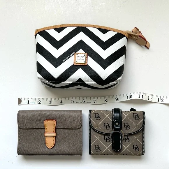 Dooney & Bourke Pouch/ Cosmetic/Wallet Bags Bundle - Picture 13 of 16